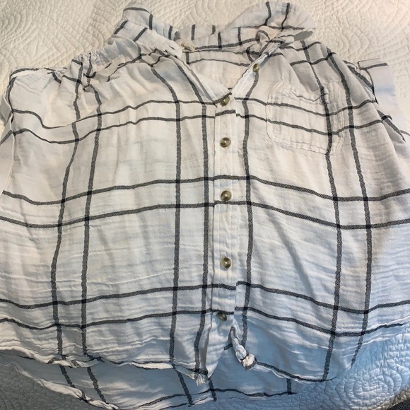 Cute Top - Picture 1 of 3